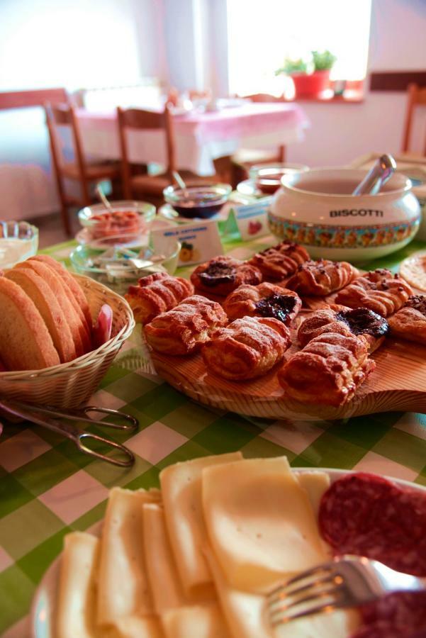 Agriturismo Pian Dei Tass Barcis Eksteriør bilde