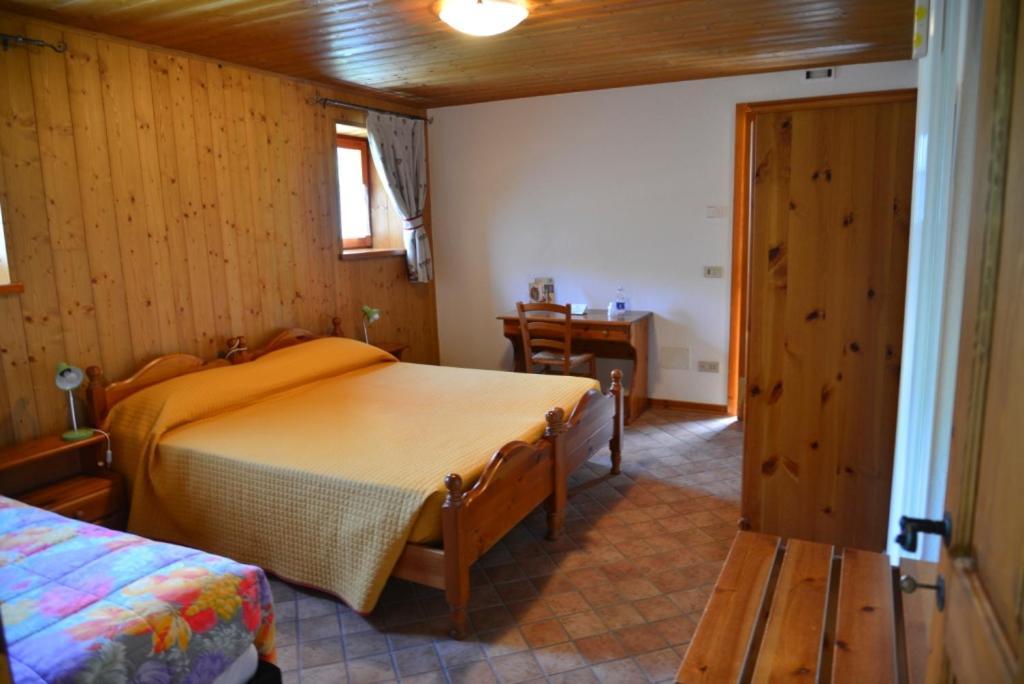 Agriturismo Pian Dei Tass Barcis Eksteriør bilde